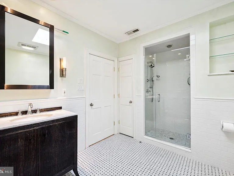 624 S 6th St #26 — Photo 18