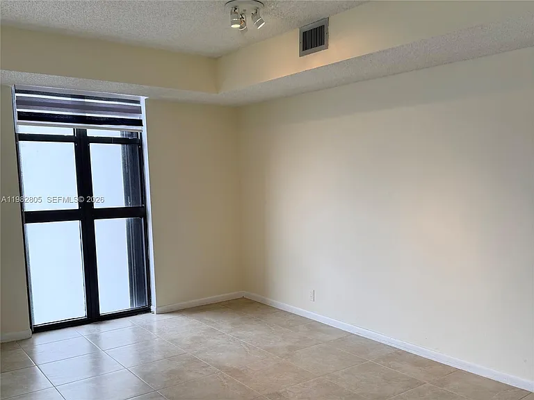 4000 Towerside Ter #1401 — Photo 25