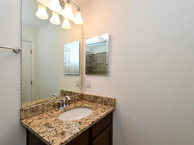 5567 Palmer Cir #104 — Photo 29