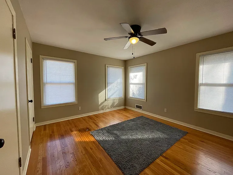 1004 Cottonwood St — Photo 10