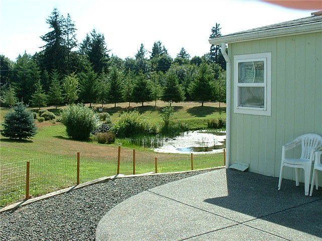 1st image of 777 NE Reeds Meadow Ln #16
