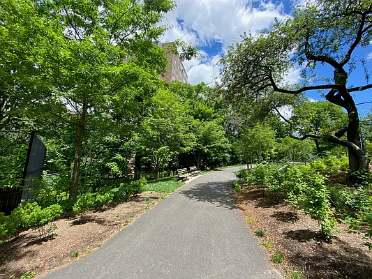 Sold by Douglas Elliman | media 17