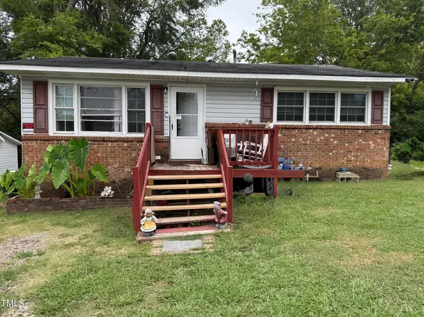 206 1st St, Oxford, NC 27565