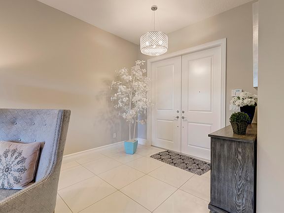 Home For Sale In Seven Bridges