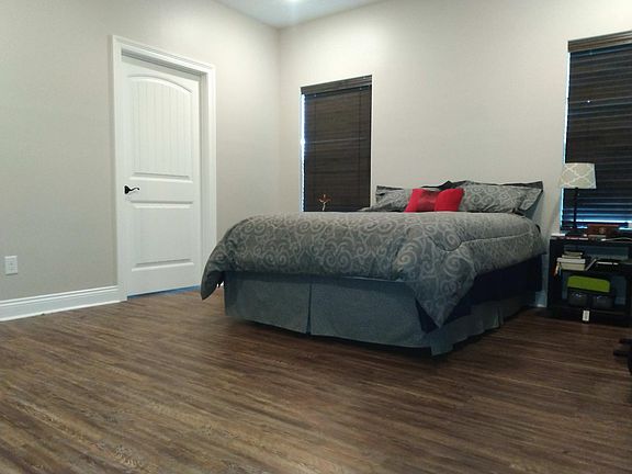 5th image of 205 Barbara Dr #1