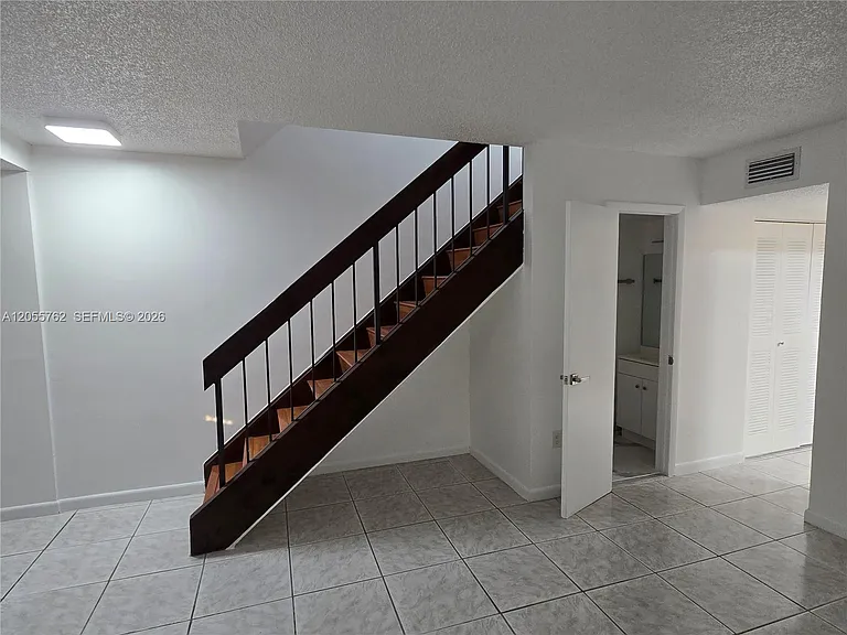 12230 SW 16th Ter #J-102 — Photo 5