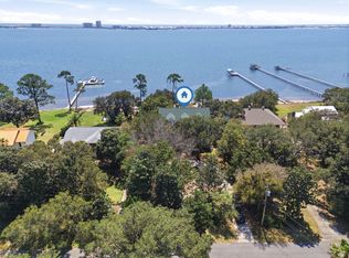 8127 Pompano St, Navarre, FL 32566