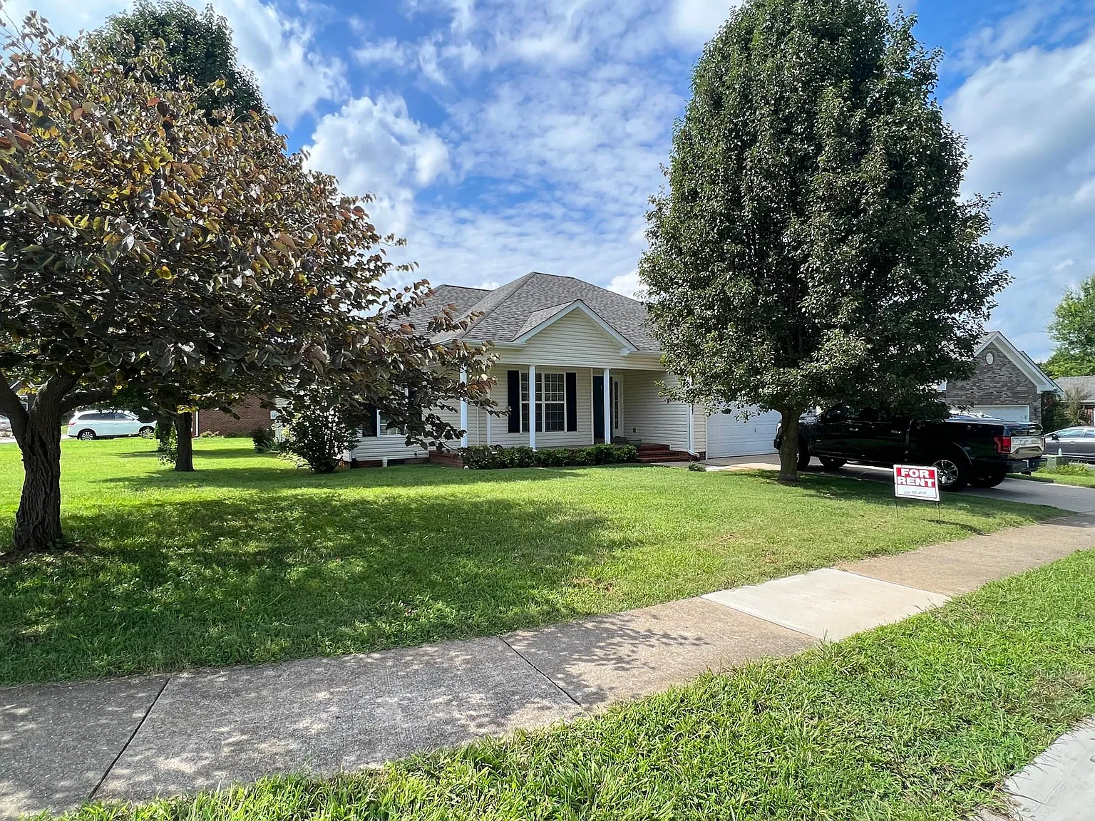 3 bed, 1476 sqft, $1,875 — Photo 1