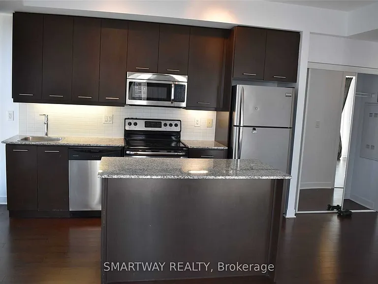 365 SW Prince Of Wales Dr #1705 — Photo 6