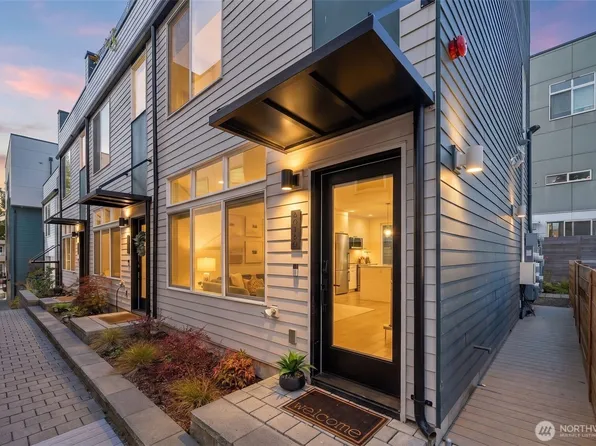 6016 California Avenue SW #D, Seattle, WA 98136