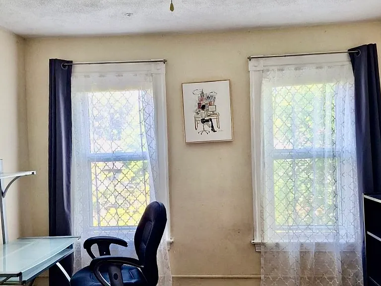 17 Warner St #4 — Photo 3