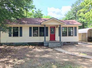 2812 Ledbetter Dr, Kilgore, TX 75662