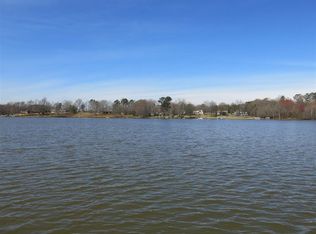 160 Dickson Cove Rd, Campobello, SC 29322