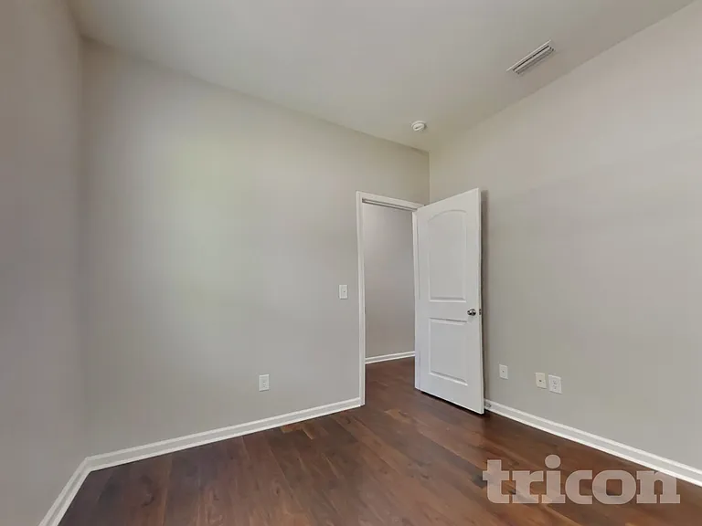 1064 Bitting Hall Cir — Photo 12