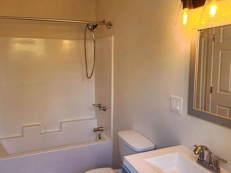 3433 Willow St #2 — Photo 12