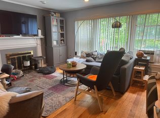 (Undisclosed Address), Great Neck, NY 11021