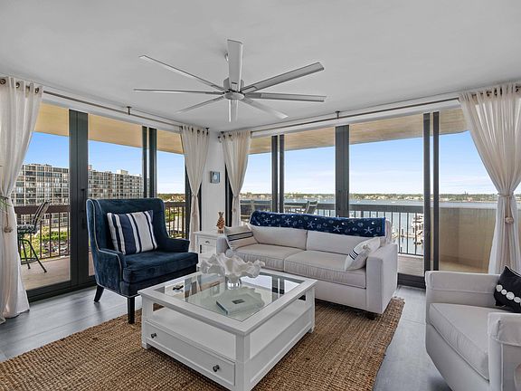 5th image of 108 Lakeshore Drive #839