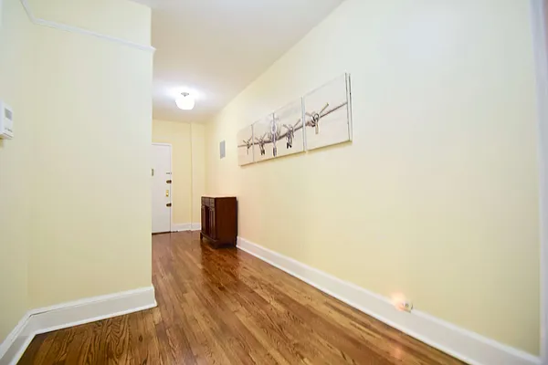 Rented by Compass | media 27