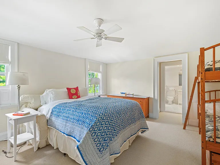 155 First Neck Ln — Photo 47