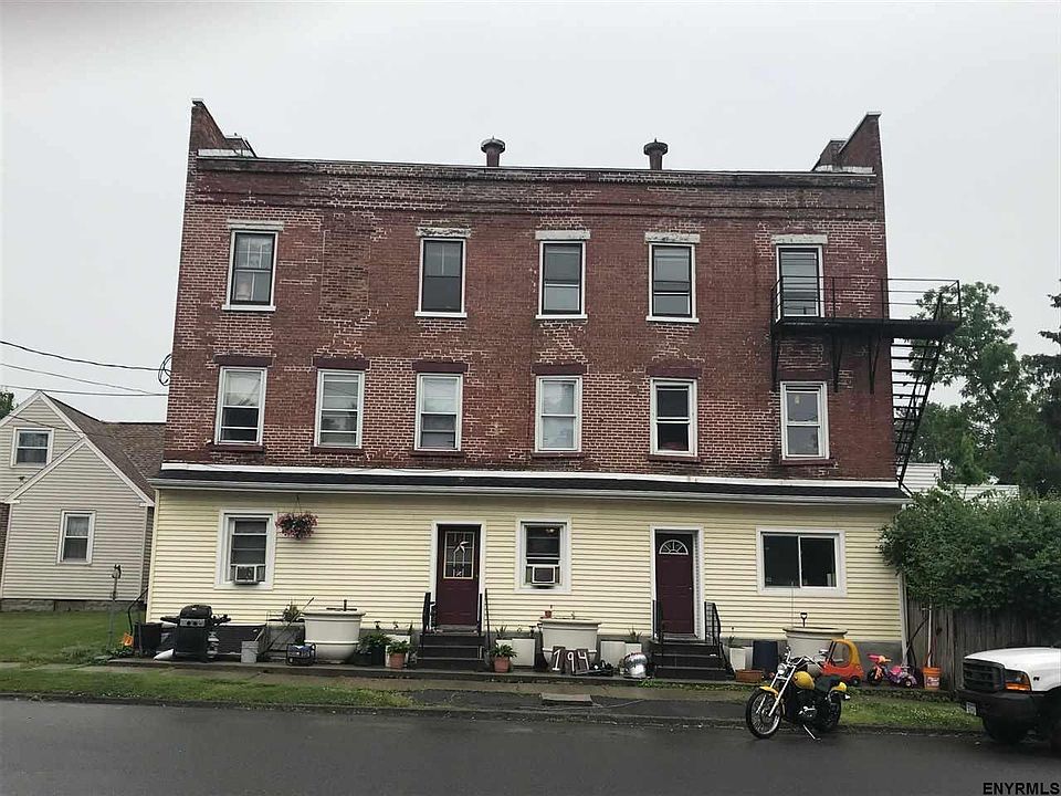 194 Main St, Schaghticoke, NY 12154 Zillow