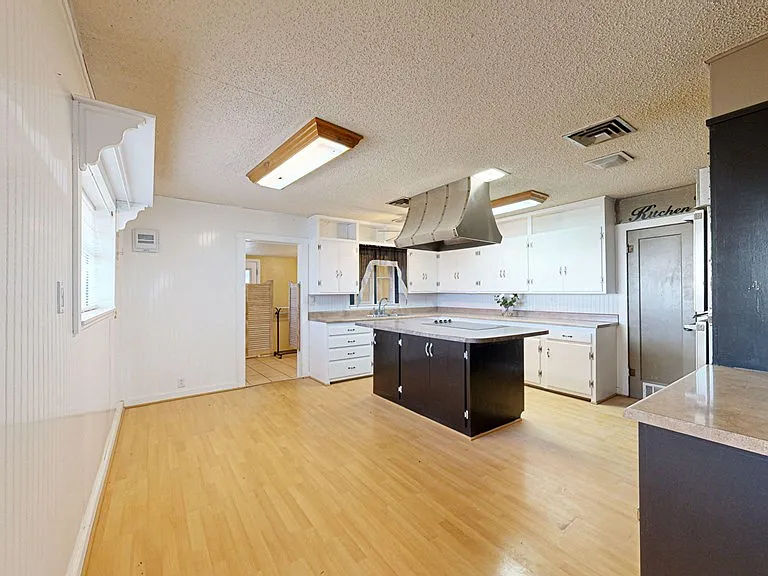 6084 W Dunn St — Photo 16