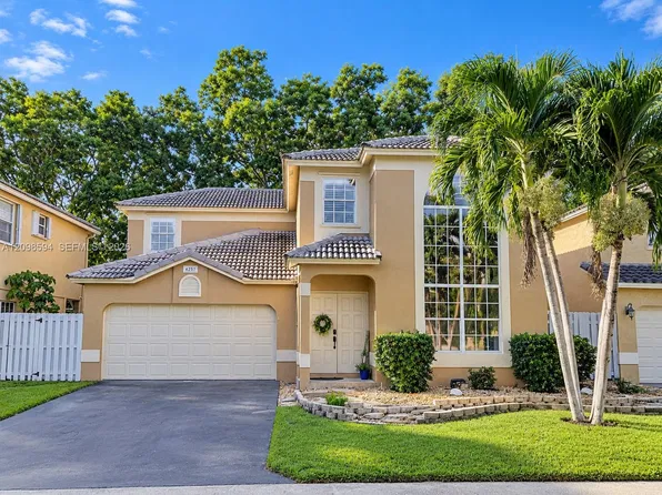 4257 NW 57th Dr, Coconut Creek, FL 33073