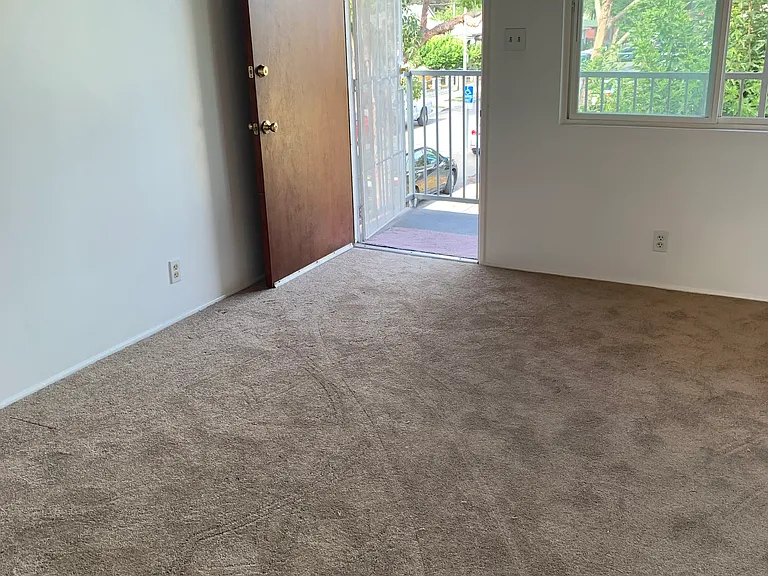 456 E Hullett St #4 — Photo 14