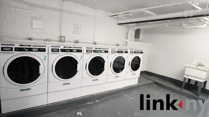 Rented by Link NY Realty | media 33