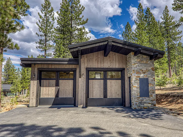 9718 Hunter House Dr — Photo 25