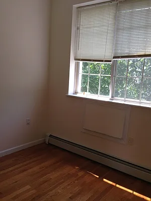 Rented by Land Line Realty Group LLC | media 11