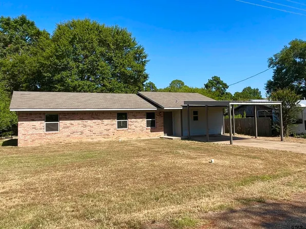 304 Augusta St, Omaha, TX 75571