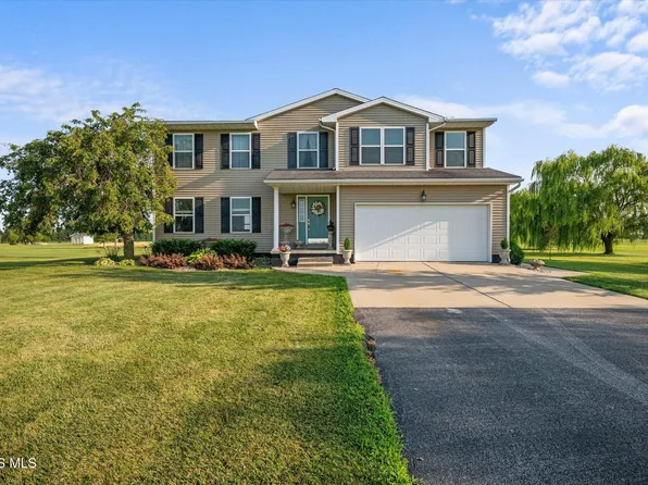 3713 Holcomb Rd, Bradner, OH 43406