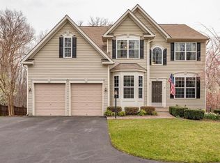 16109 Hawkwatch Ct, Woodbridge, VA 22191