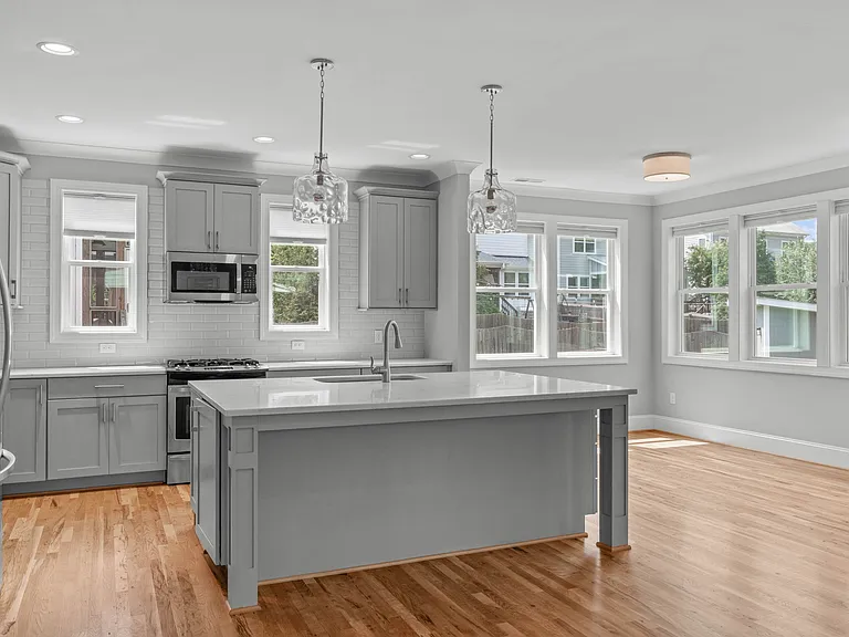 5008 Centerbud Pl — Photo 12