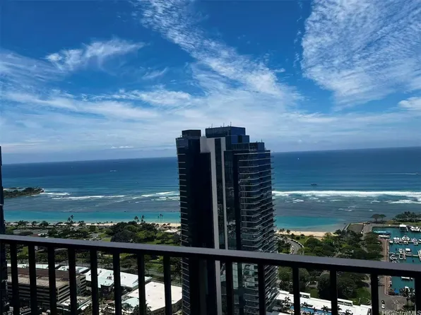987 Queen St #4002, Honolulu, HI 96814