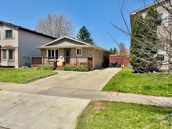 349 Banbury Cres, London, ON N5Z 4V1