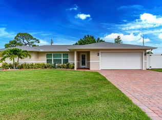 410 SE Verada Ave, Port Saint Lucie, FL 34983