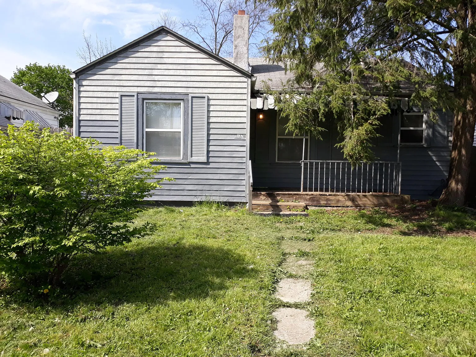 1370 Republic Ave photo 1