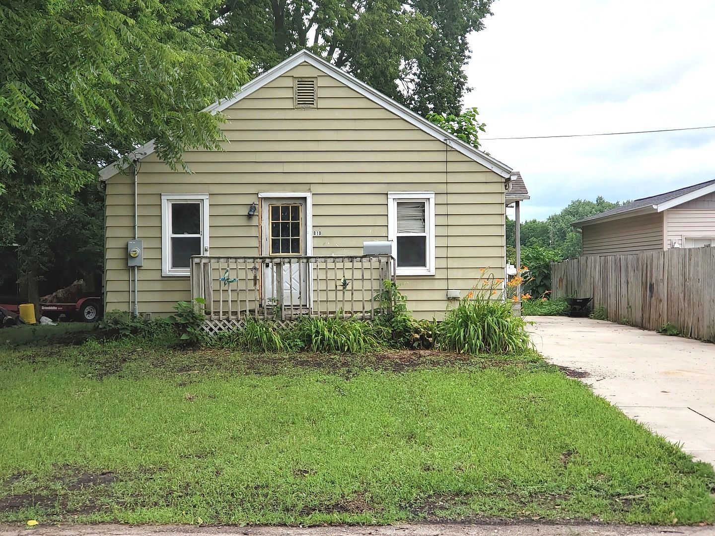 810 Chapel St, Ottawa, IL 61350 Zillow