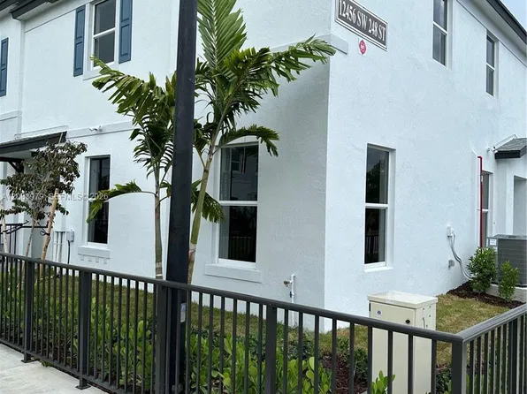 12456 SW 248th St #5, Miami, FL 33032