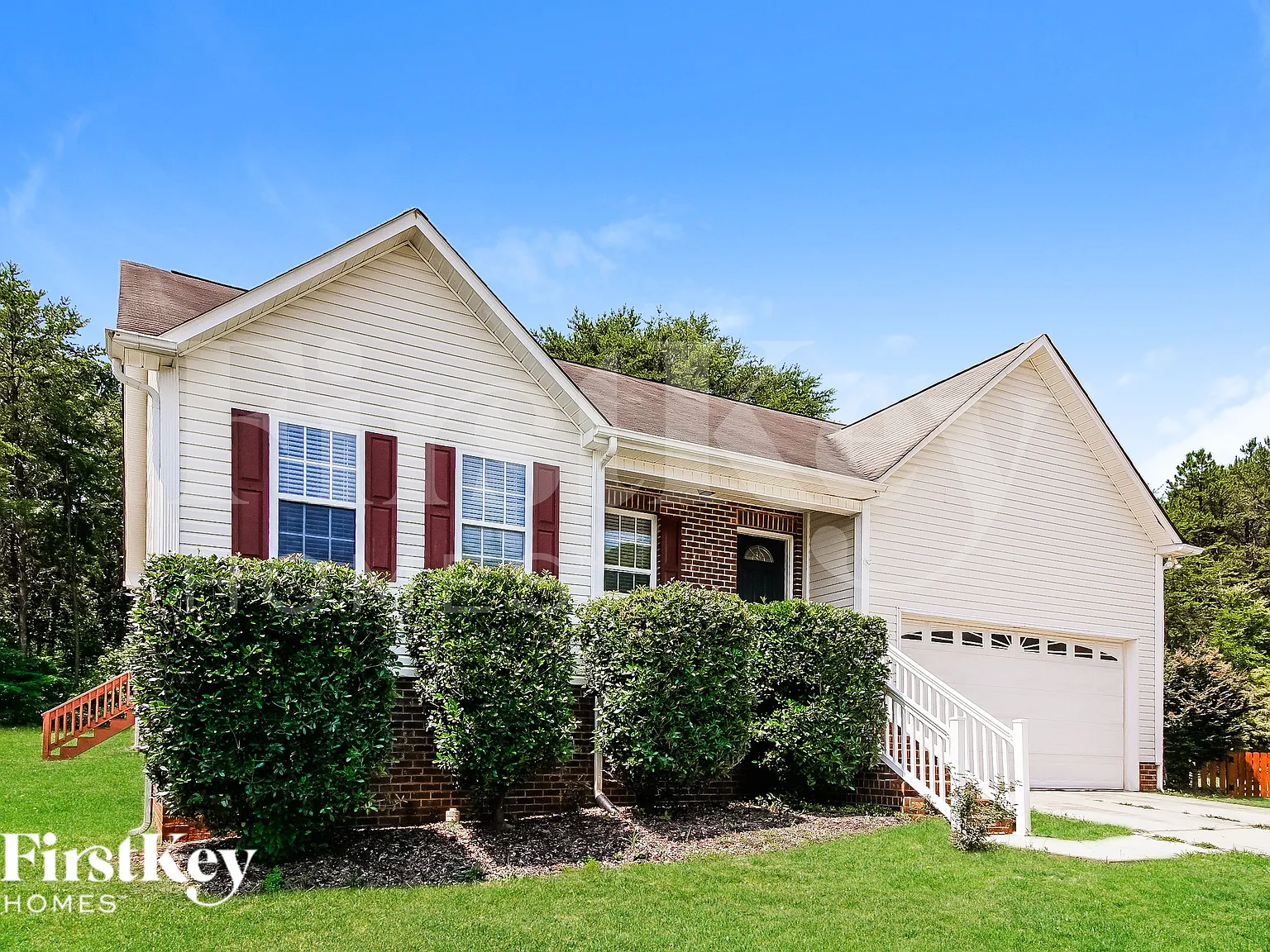 3 bed, 2.0 bath, 1946 sqft, $1,930 — Photo 2