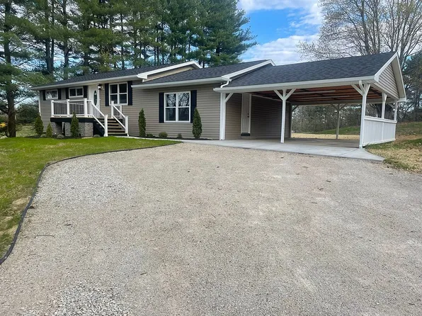 2301 McGill Rd, Belpre, OH 45714