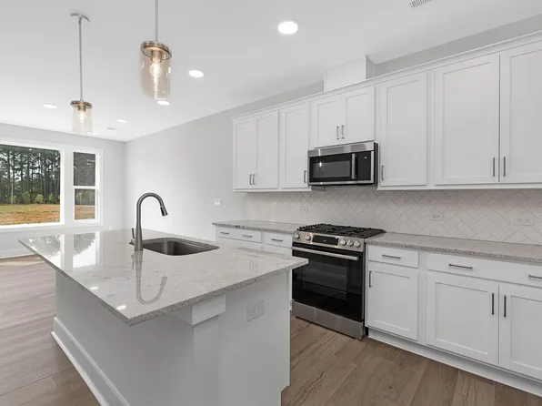 803 Fireship Rd, Fuquay Varina, NC 27526