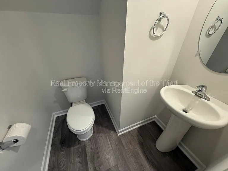 1112 Broholmer Ln — Photo 5