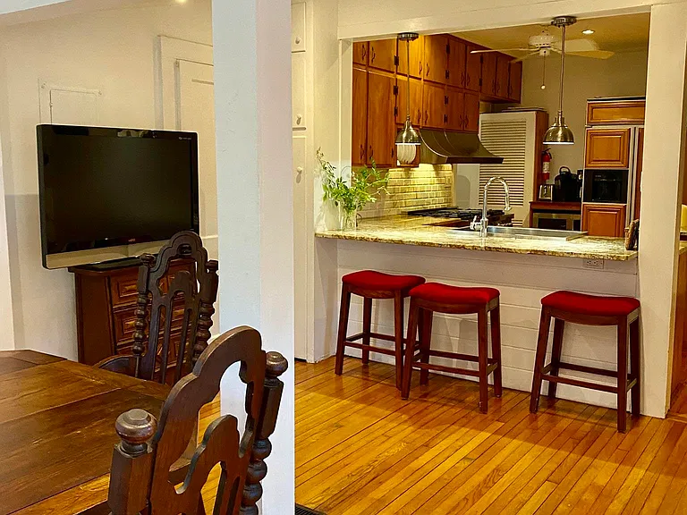 1320 Terrace St — Photo 14