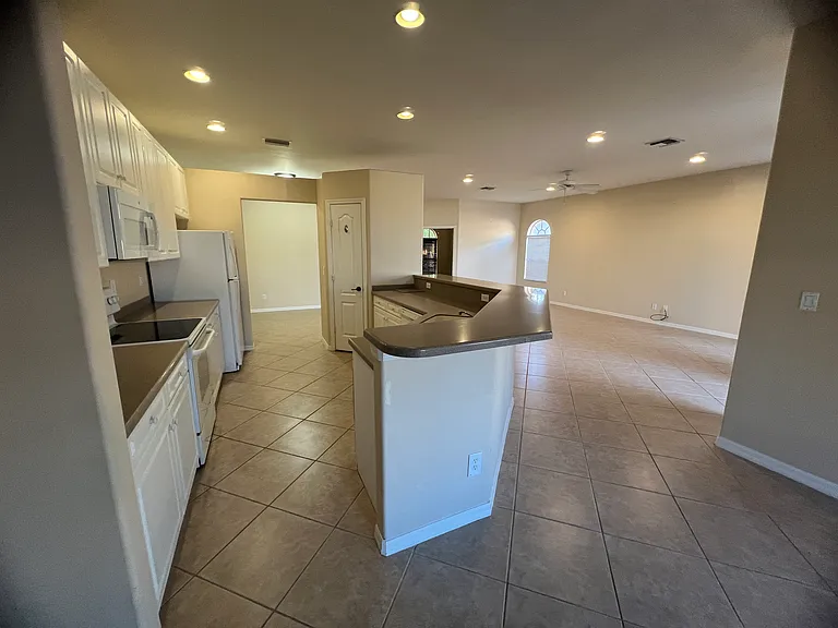 13988 Village Creek Dr — Photo 11