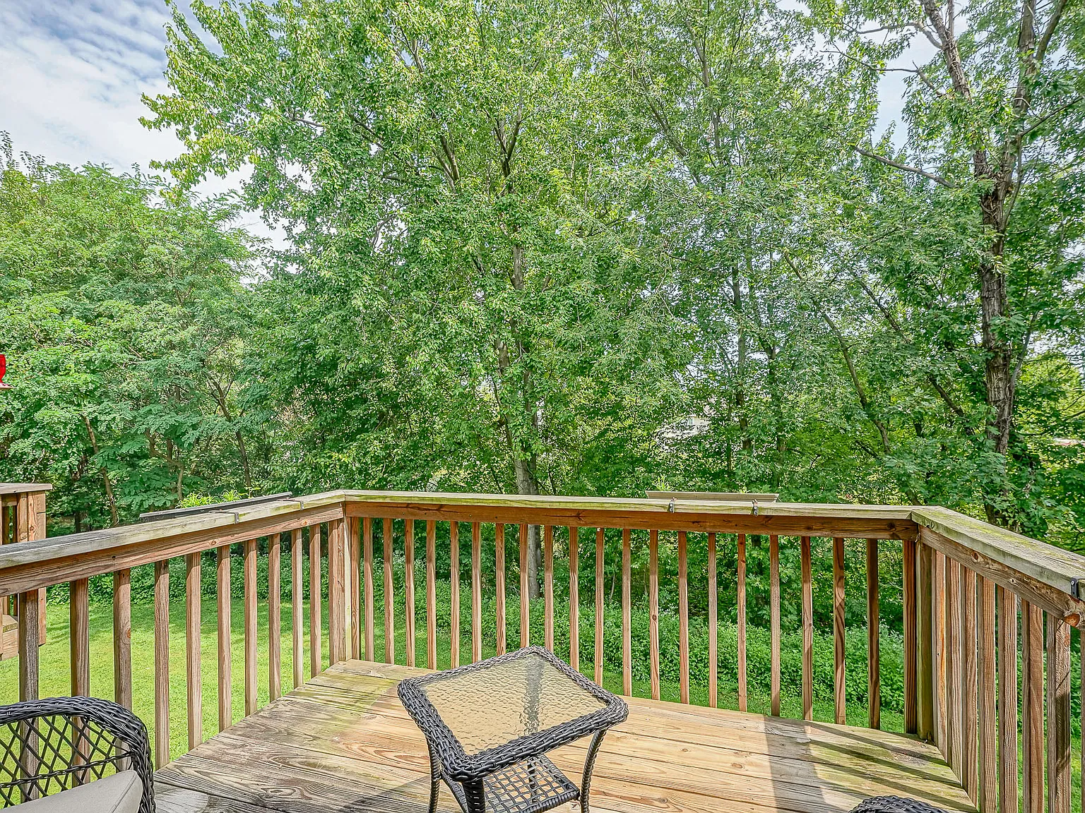 4 bed, 1932 sqft, $2,650 — Photo 2