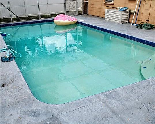 5th image of 5601 S Lois Ave