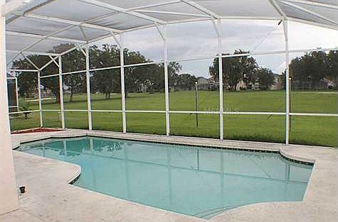 3rd image of 1690 The Oaks Blvd