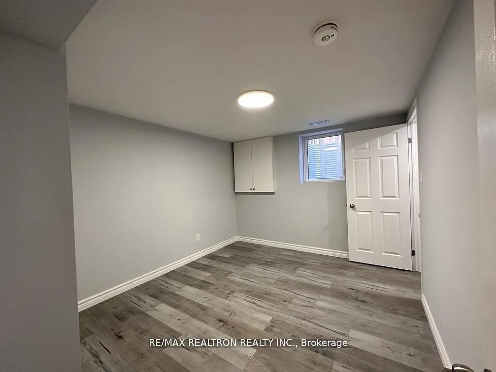 2 bed, $1,800 — Photo 2